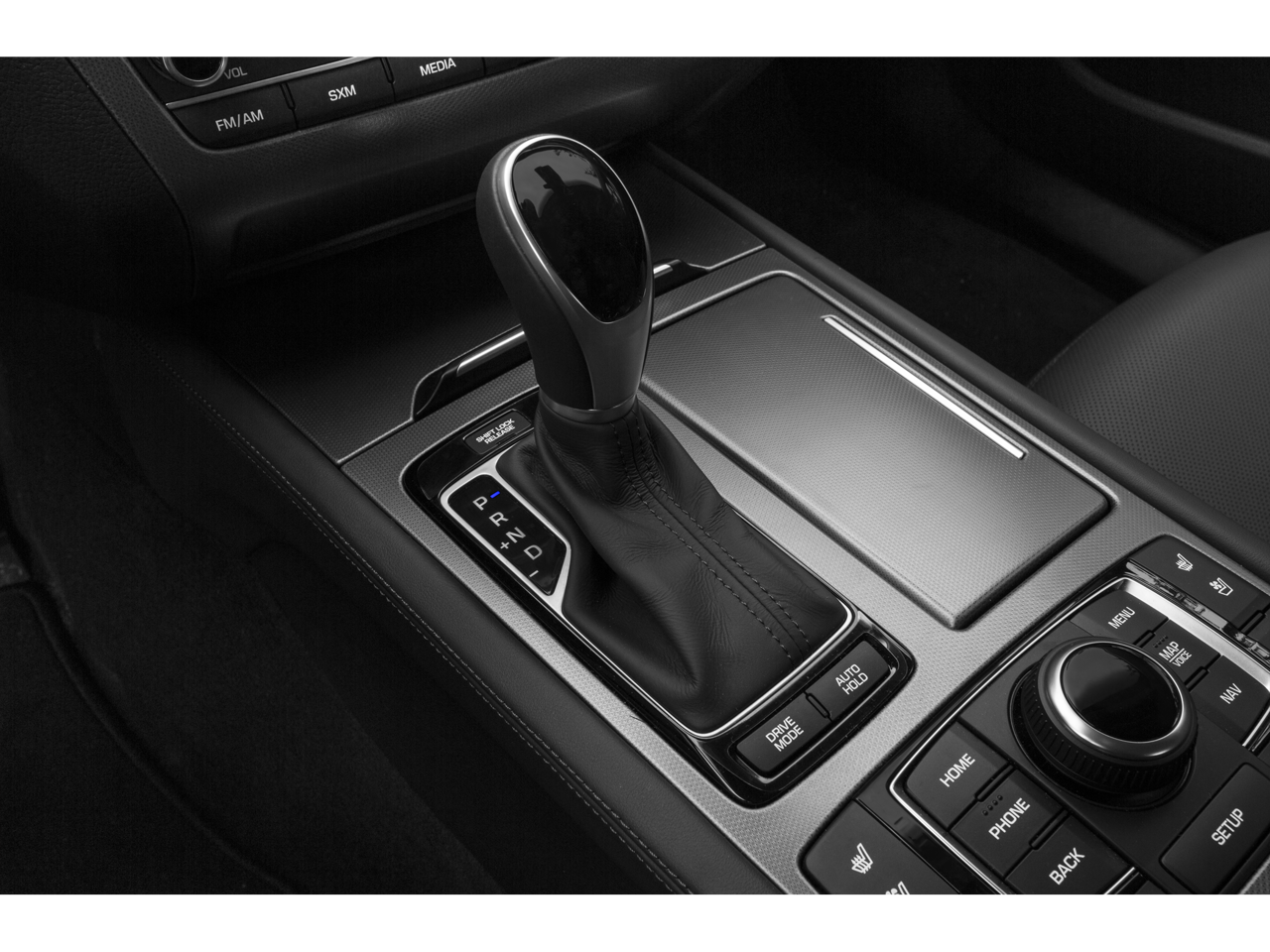 2015 Hyundai Genesis 4dr Sdn V6 3.8L RWD