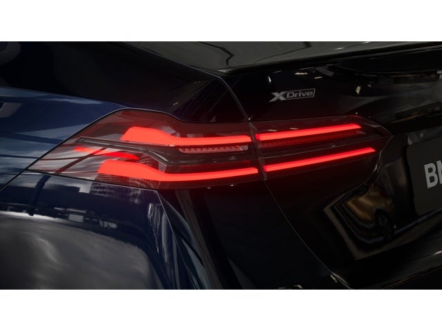 2026 BMW 5 Series 550e xDrive