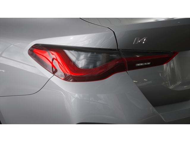 2026 BMW i4 xDrive40