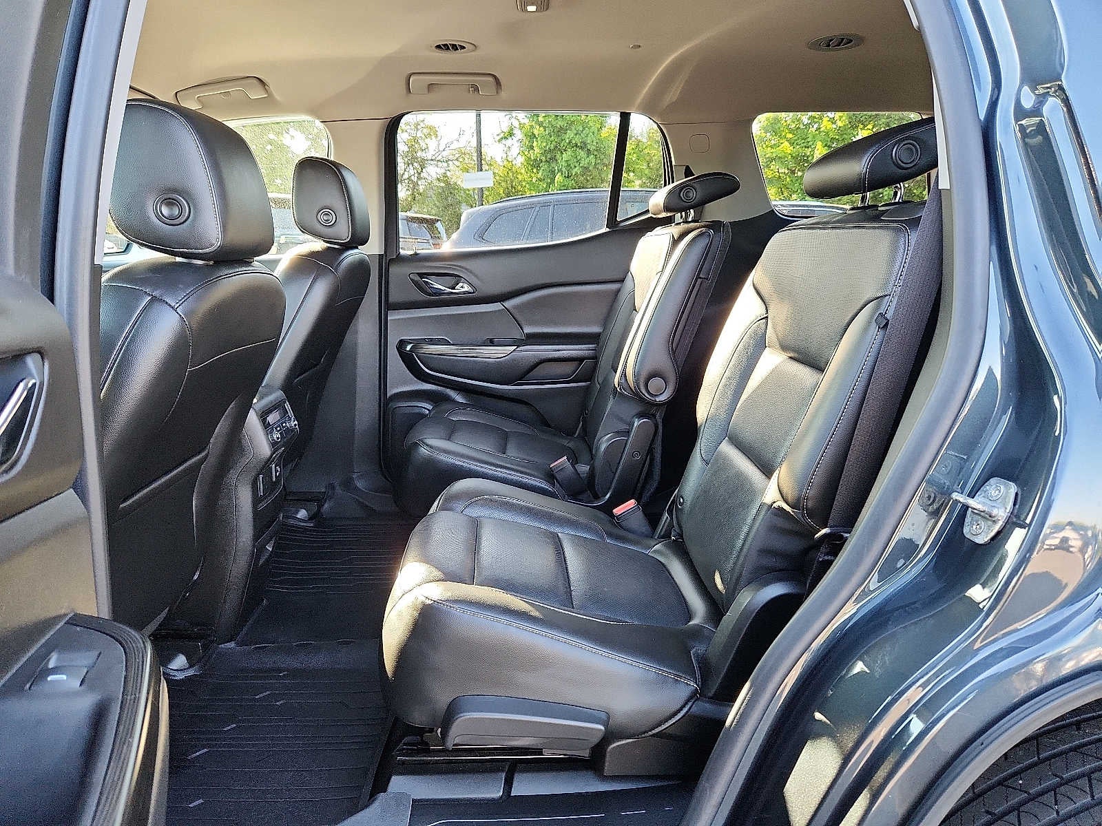2019 GMC Acadia AWD 4dr SLT w/SLT-1