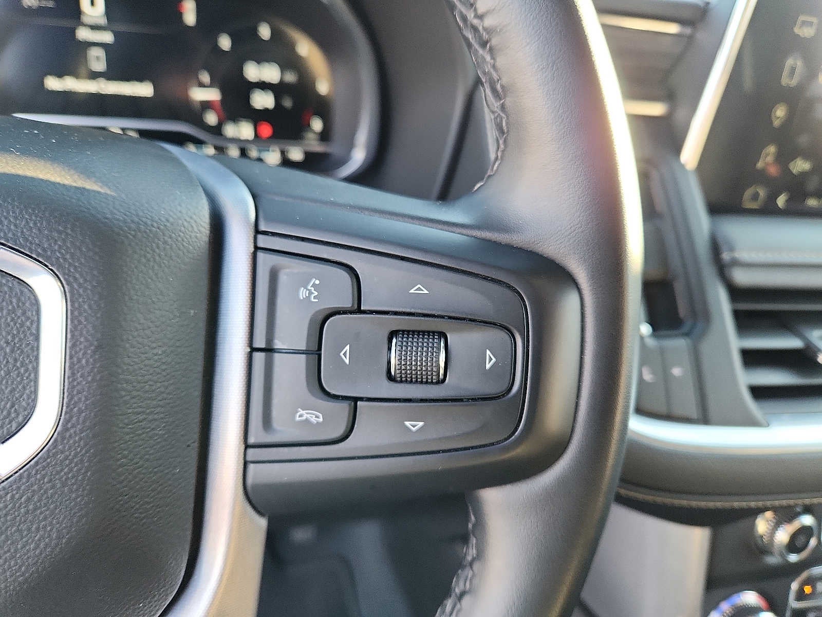 2023 GMC Yukon 4WD 4dr SLT