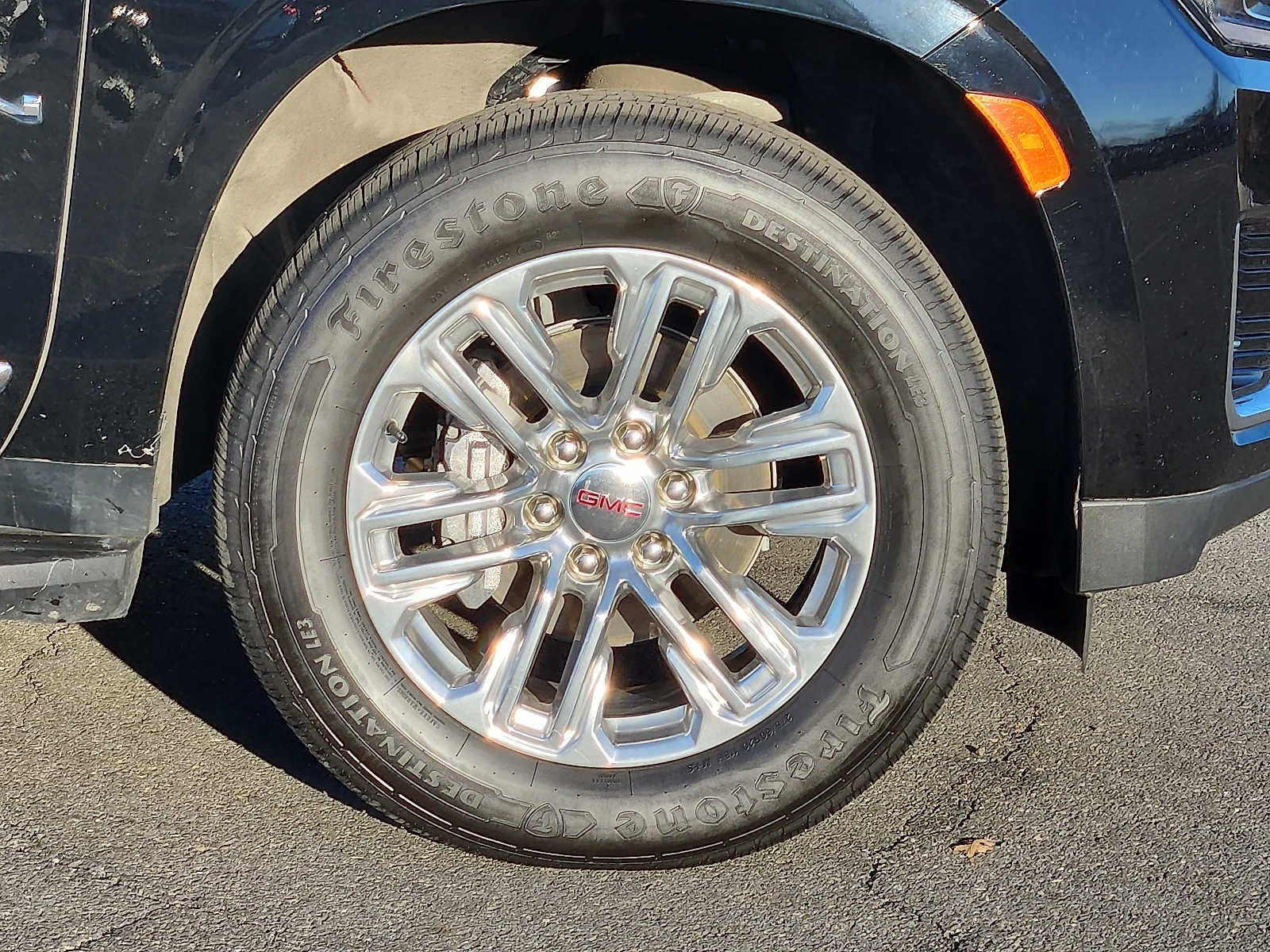 2023 GMC Yukon 4WD 4dr SLT