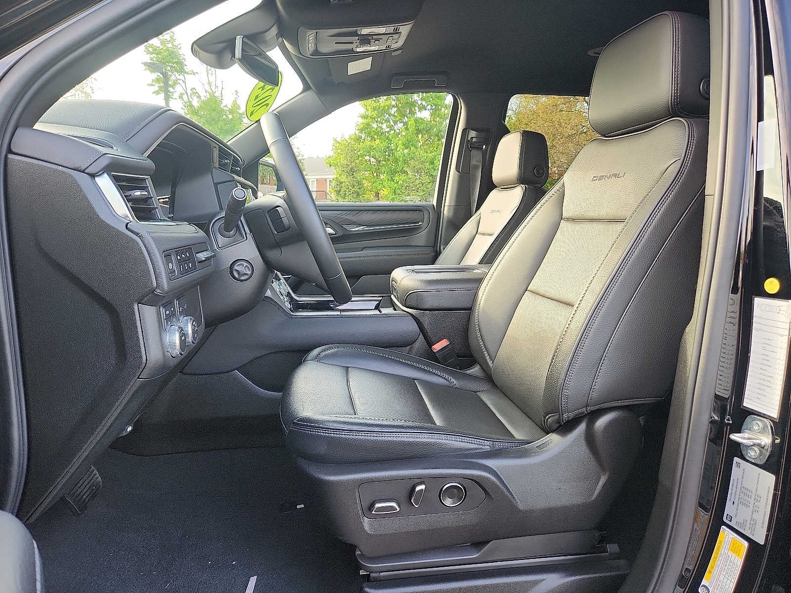 2024 GMC Yukon 4WD 4dr Denali