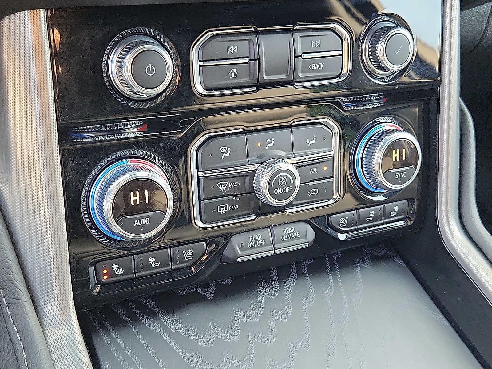 2024 GMC Yukon 4WD 4dr Denali