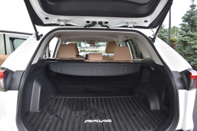 2020 Toyota RAV4 XLE AWD