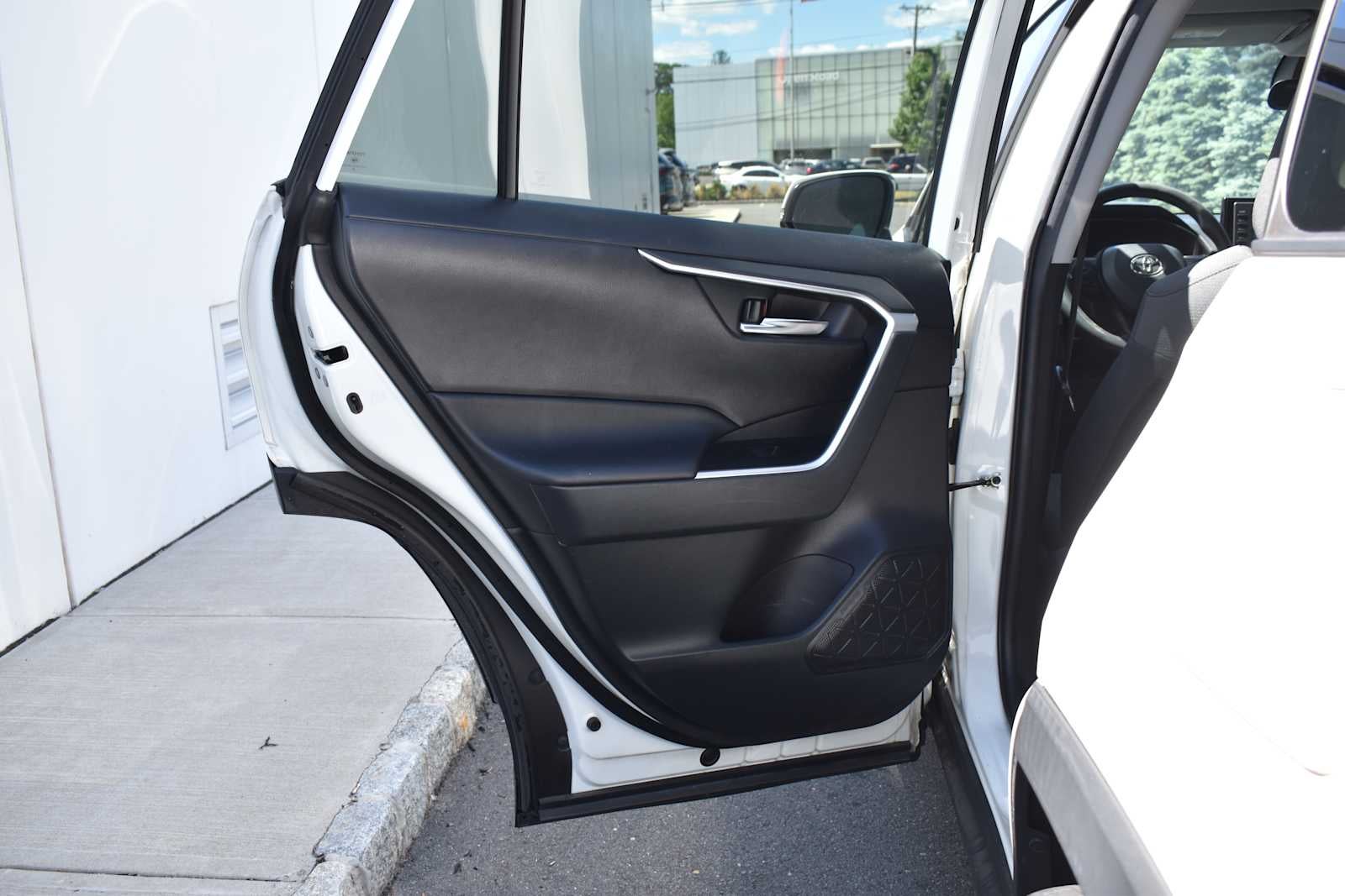 2021 Toyota RAV4 XLE AWD