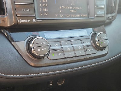 2015 Toyota RAV4 AWD 4dr XLE