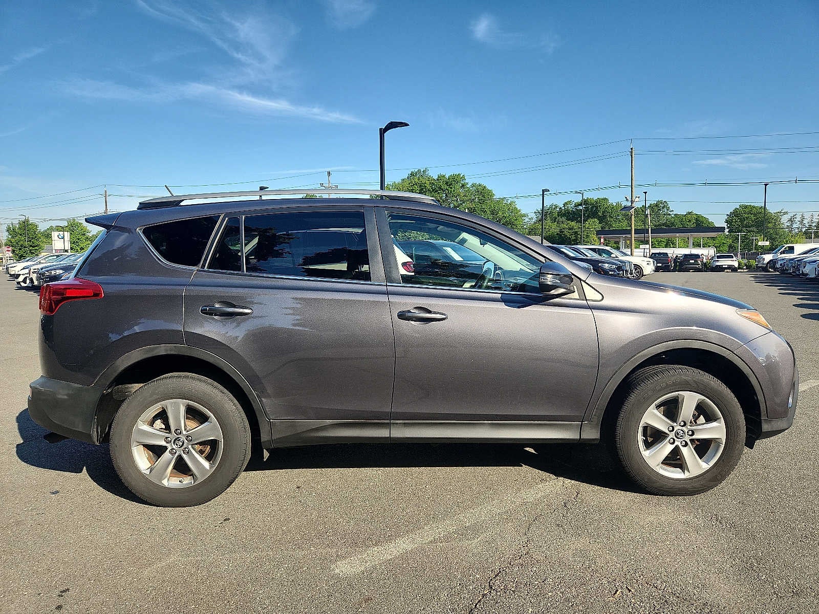 2015 Toyota RAV4 AWD 4dr XLE