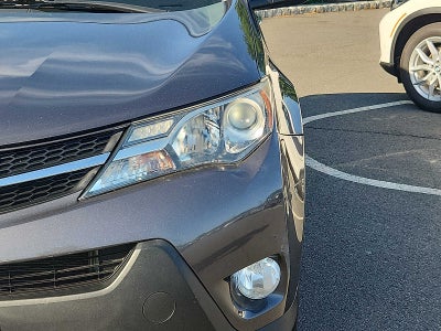 2015 Toyota RAV4 AWD 4dr XLE