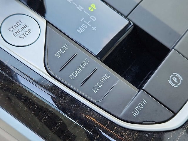 2022 BMW 3 Series 330i xDrive Sedan North America