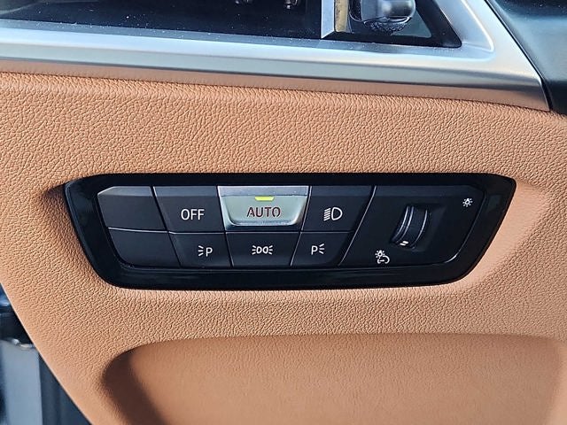 2025 BMW 3 Series 330i xDrive Sedan