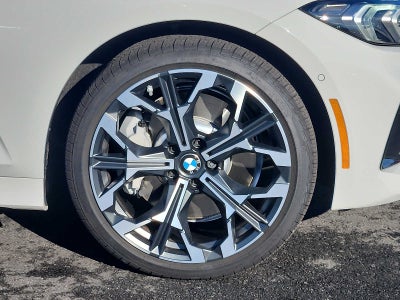 2025 BMW 3 Series 330i xDrive Sedan