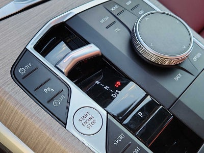 2025 BMW 3 Series 330i xDrive Sedan