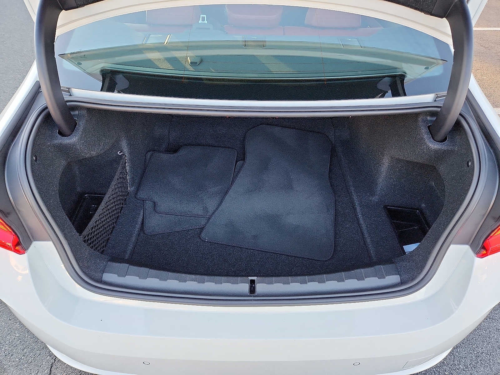 2025 BMW 3 Series 330i xDrive Sedan