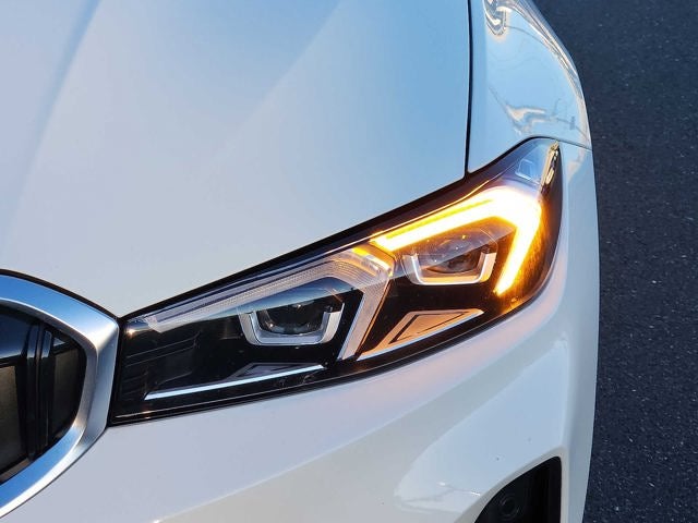 2025 BMW 3 Series 330i xDrive Sedan