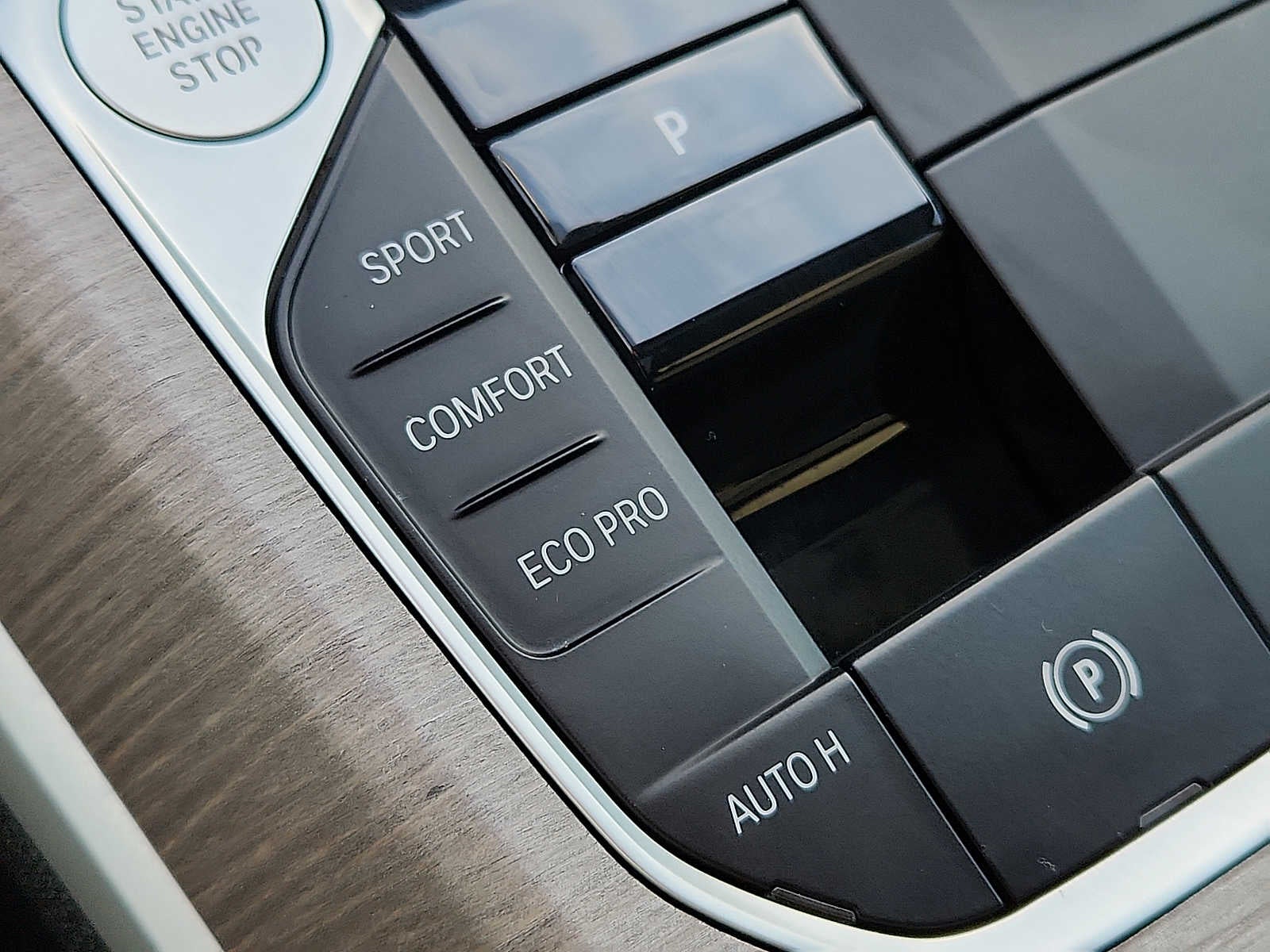 2025 BMW 3 Series 330i xDrive Sedan