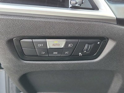 2025 BMW 3 Series 330i xDrive Sedan