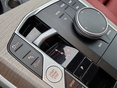 2025 BMW 3 Series 330i xDrive Sedan