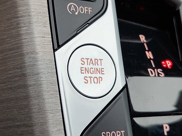 2025 BMW 3 Series 330i xDrive Sedan