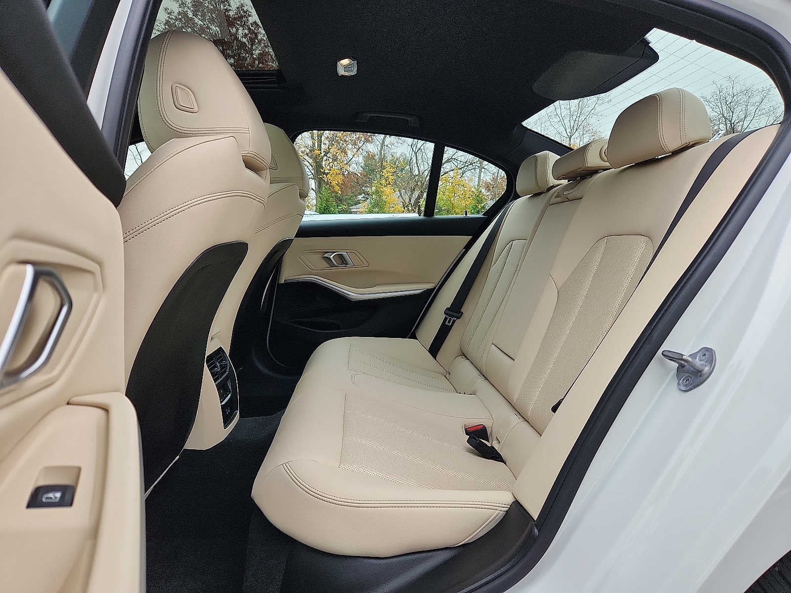 2025 BMW 3 Series 330i xDrive Sedan