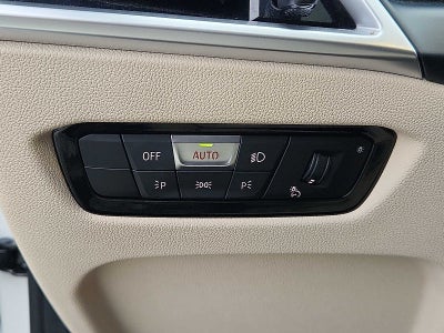 2025 BMW 3 Series 330i xDrive Sedan