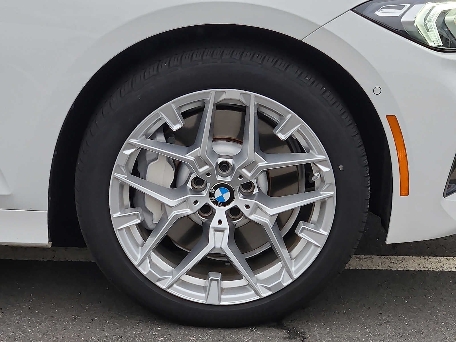 2025 BMW 3 Series 330i xDrive Sedan