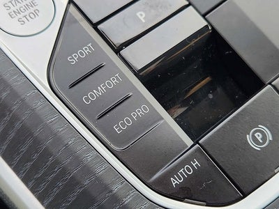 2025 BMW 3 Series 330i xDrive Sedan