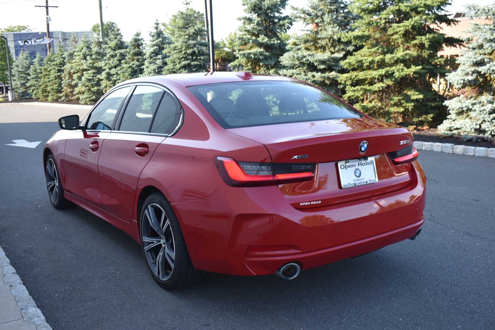 2023 BMW 3 Series 330i xDrive Sedan