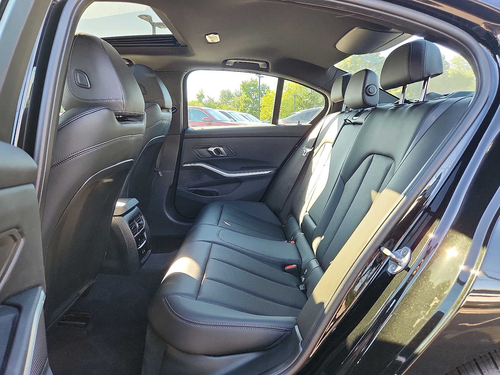 2024 BMW 3 Series 330i xDrive Sedan