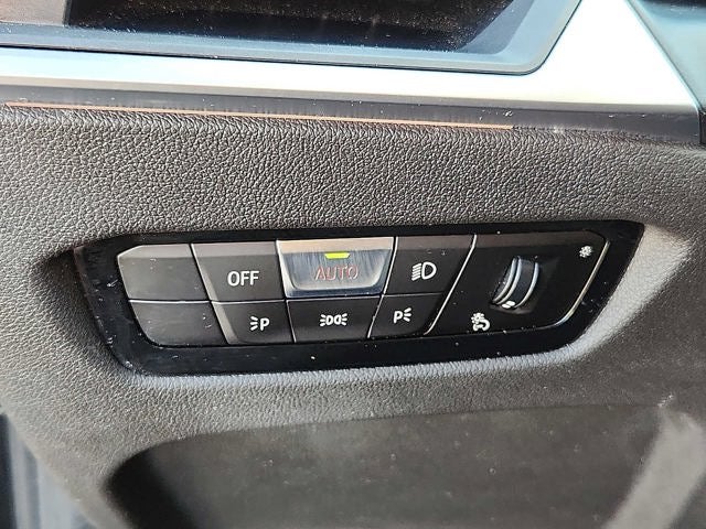 2024 BMW 3 Series 330i xDrive Sedan