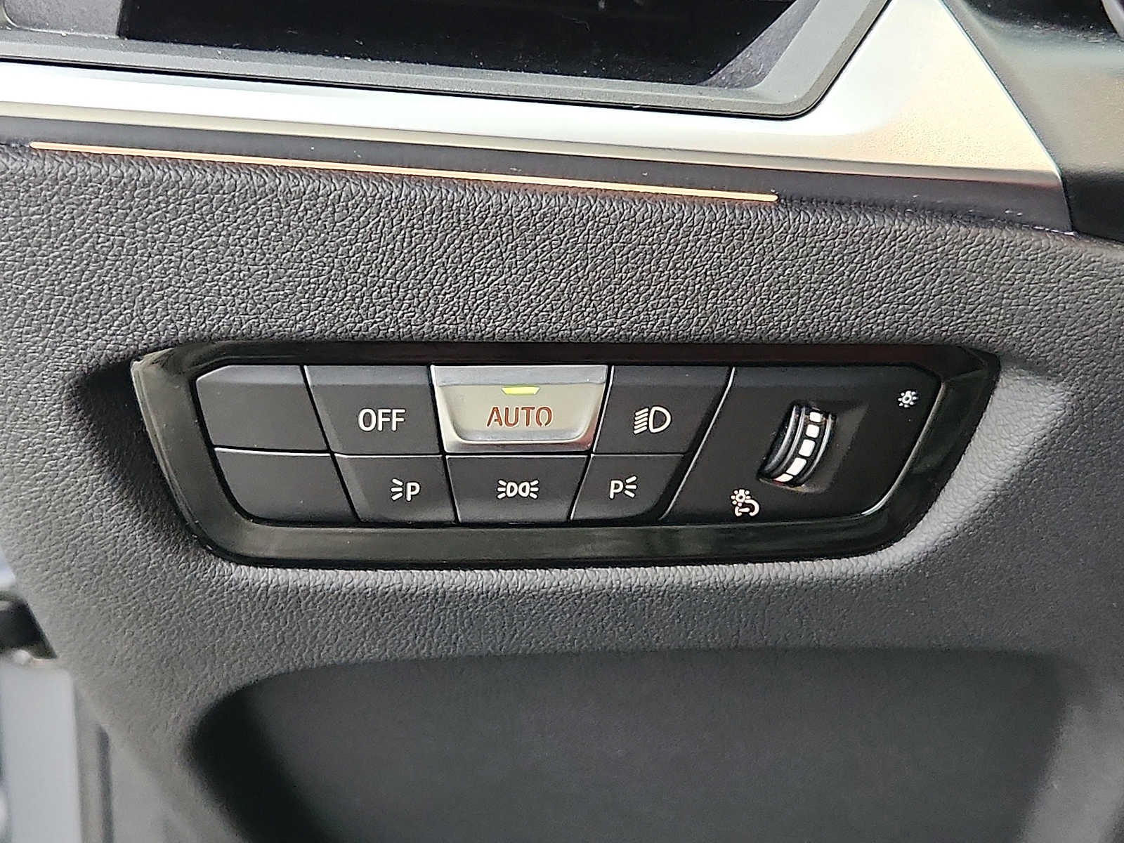 2024 BMW 3 Series 330i xDrive Sedan