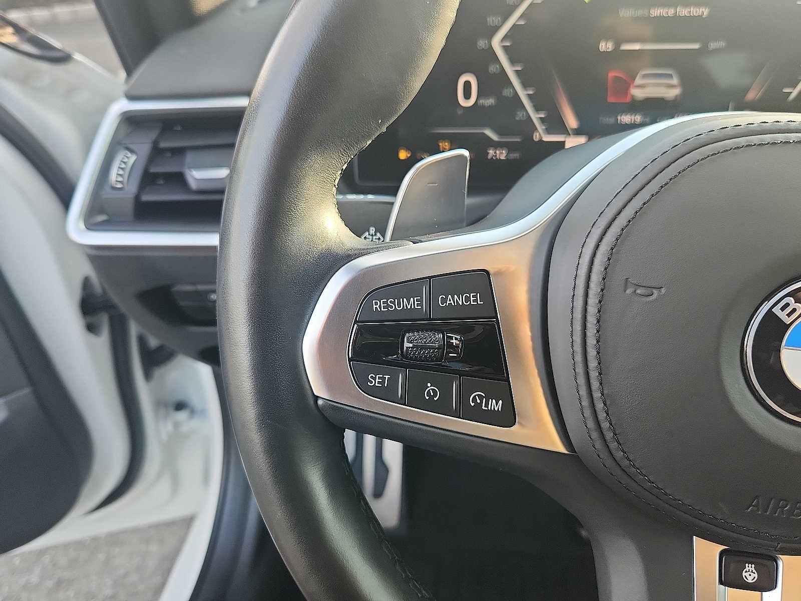 2023 BMW 3 Series 330i xDrive Sedan