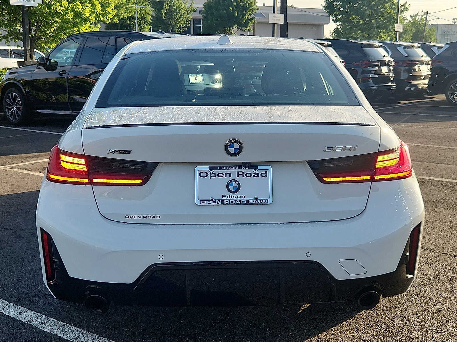 2023 BMW 3 Series 330i xDrive Sedan