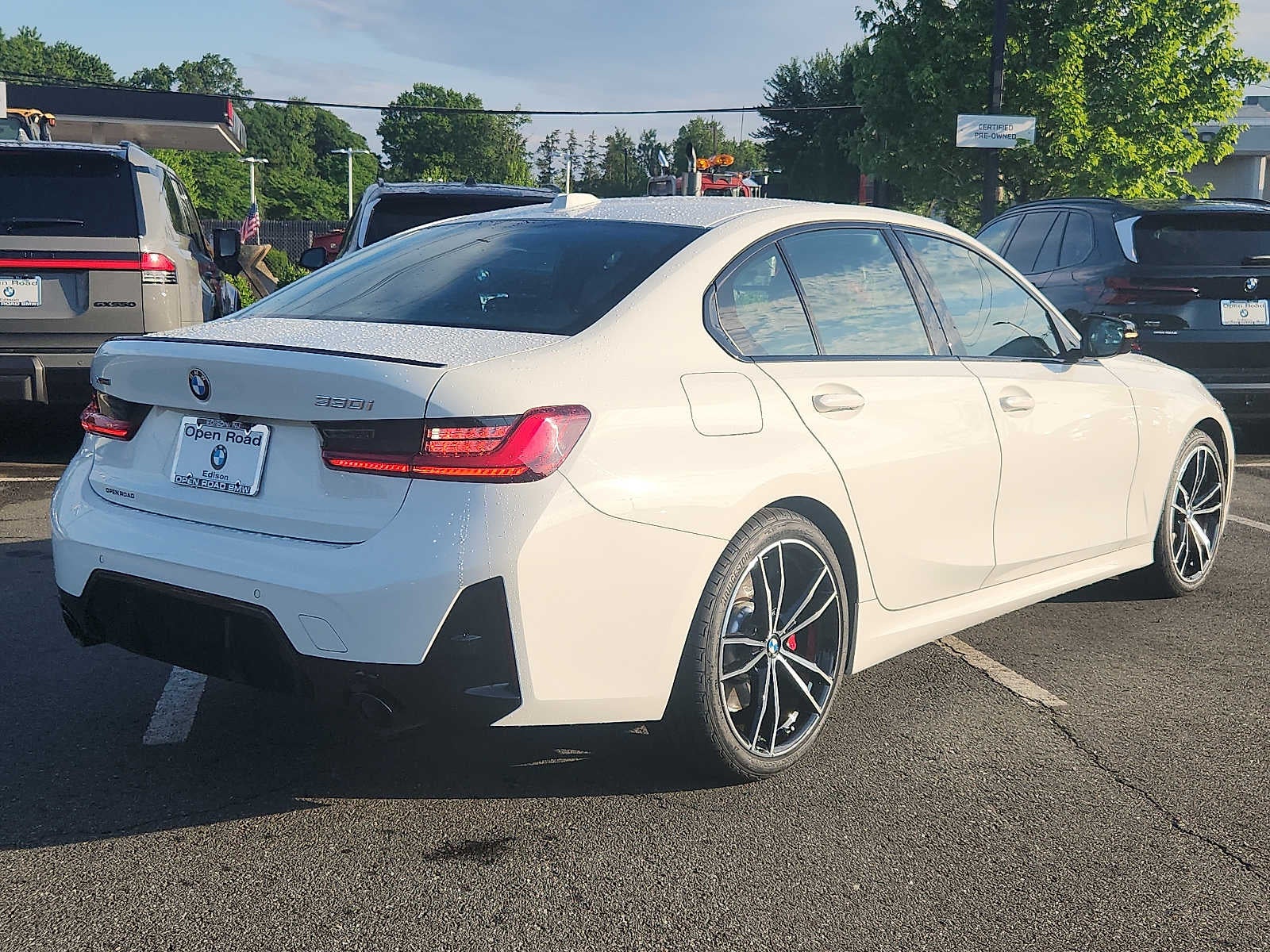2023 BMW 3 Series 330i xDrive Sedan