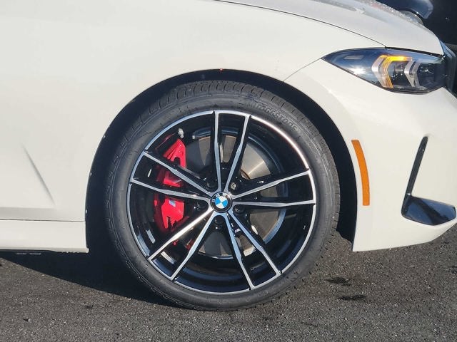2023 BMW 3 Series 330i xDrive Sedan