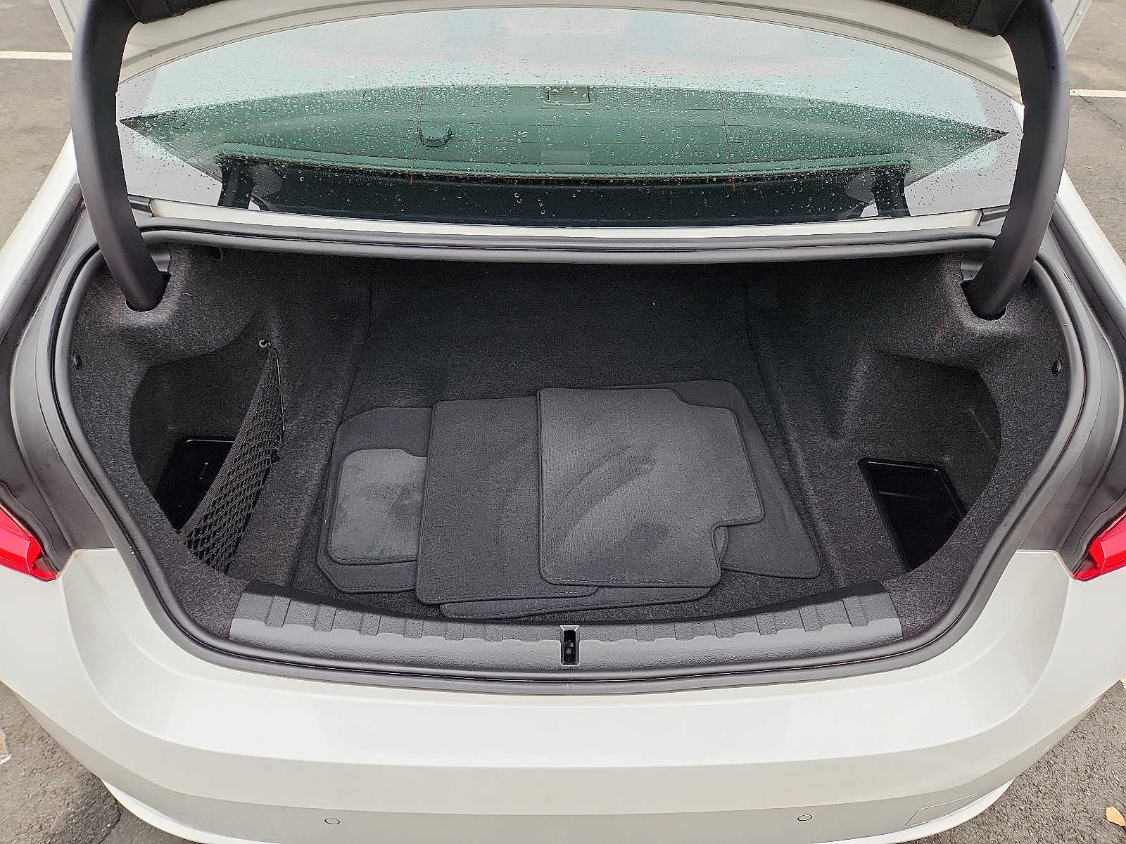 2023 BMW 3 Series 330i xDrive Sedan