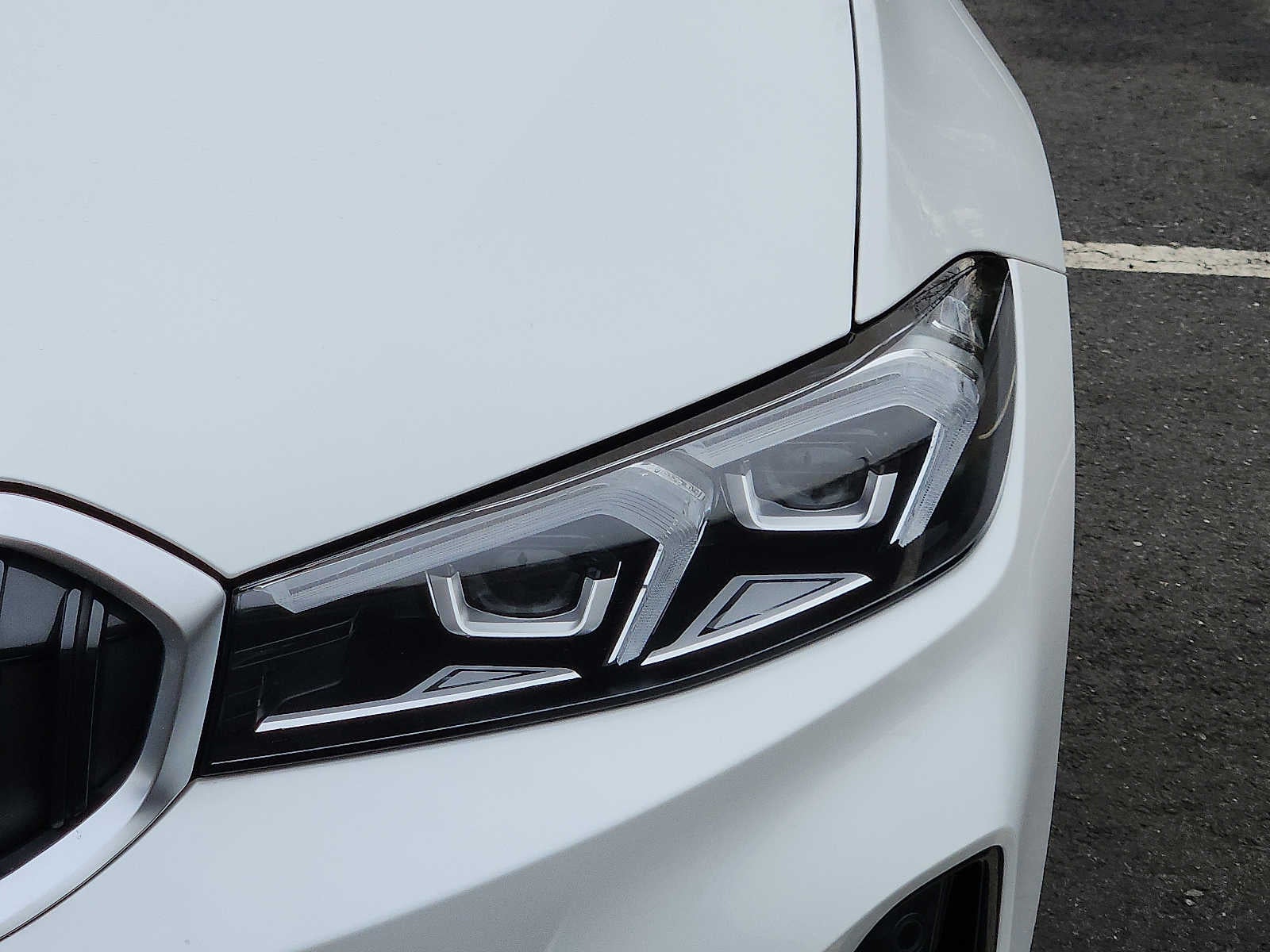 2023 BMW 3 Series 330i xDrive Sedan