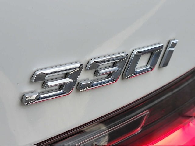 2023 BMW 3 Series 330i xDrive Sedan