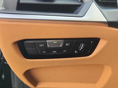 2023 BMW 3 Series 330i xDrive Sedan