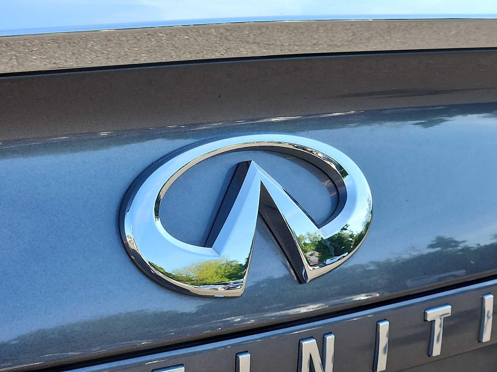 2022 INFINITI QX50 LUXE AWD