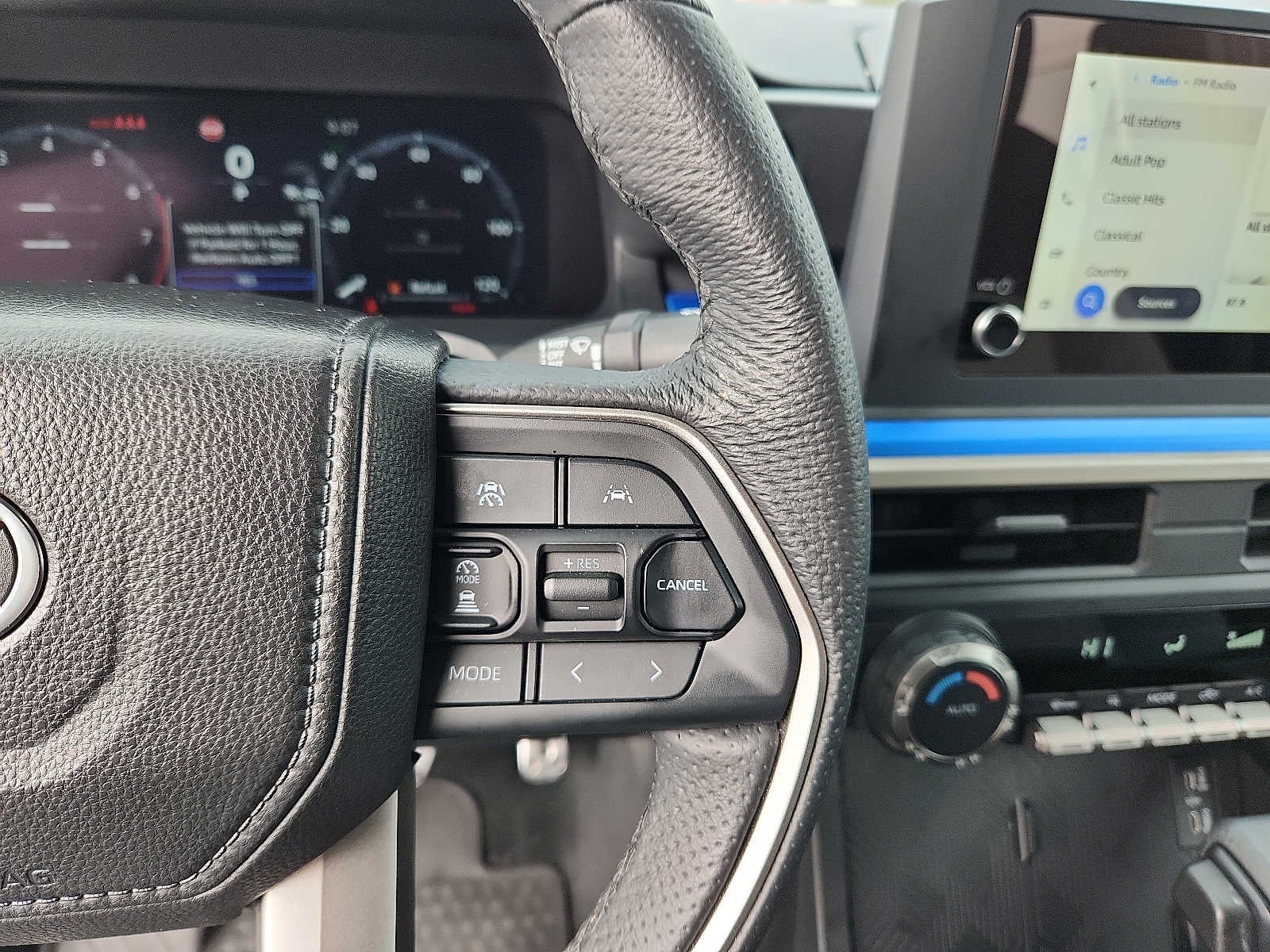 2025 Toyota Tacoma TRD Sport Hybrid Double Cab 5 Bed AT