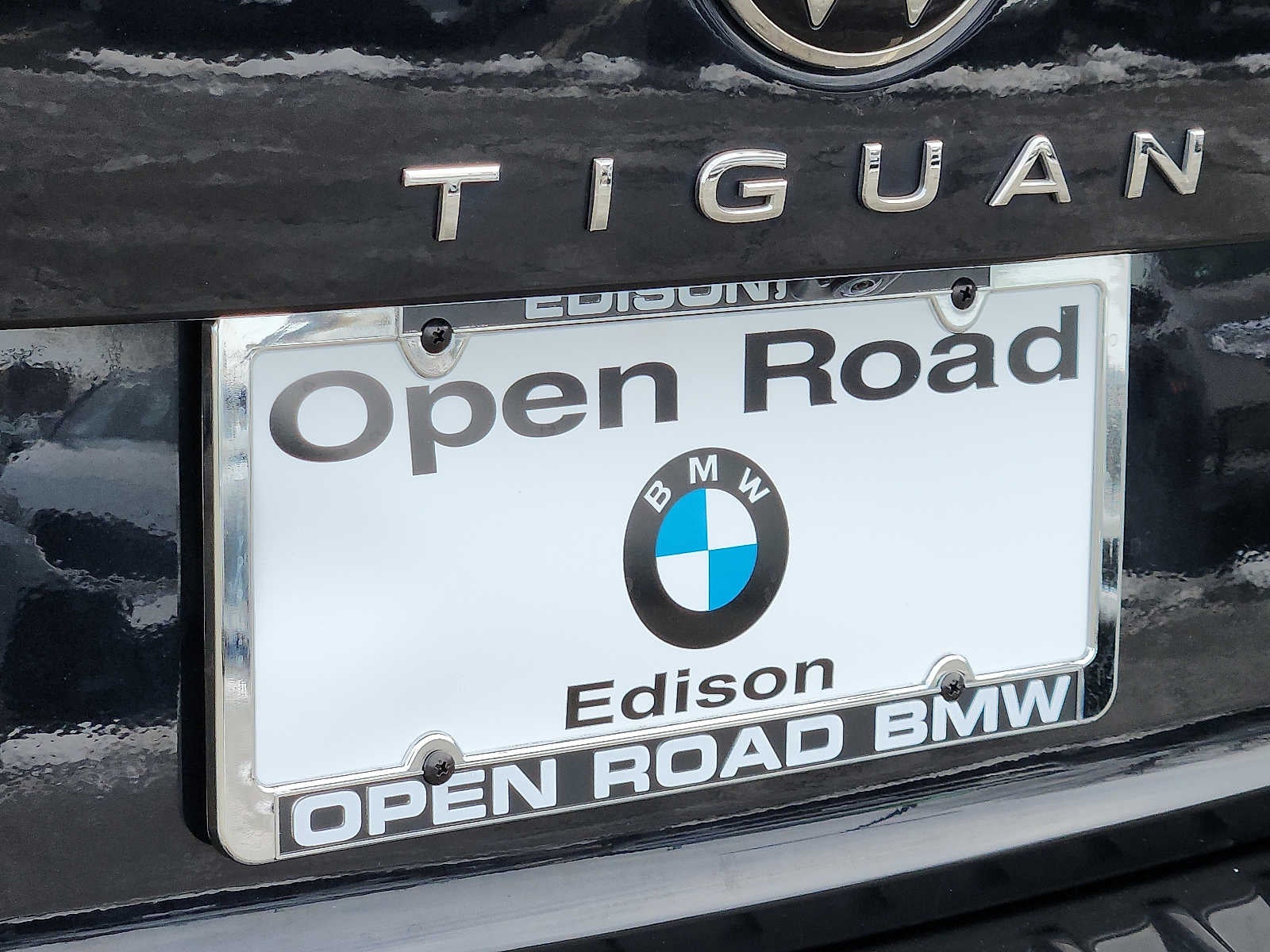 2023 Volkswagen Tiguan 2.0T SEL R-Line 4MOTION