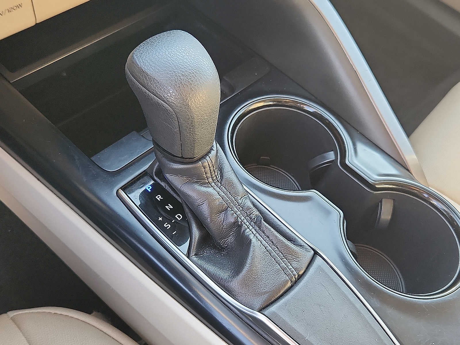 2019 Toyota Camry LE Auto