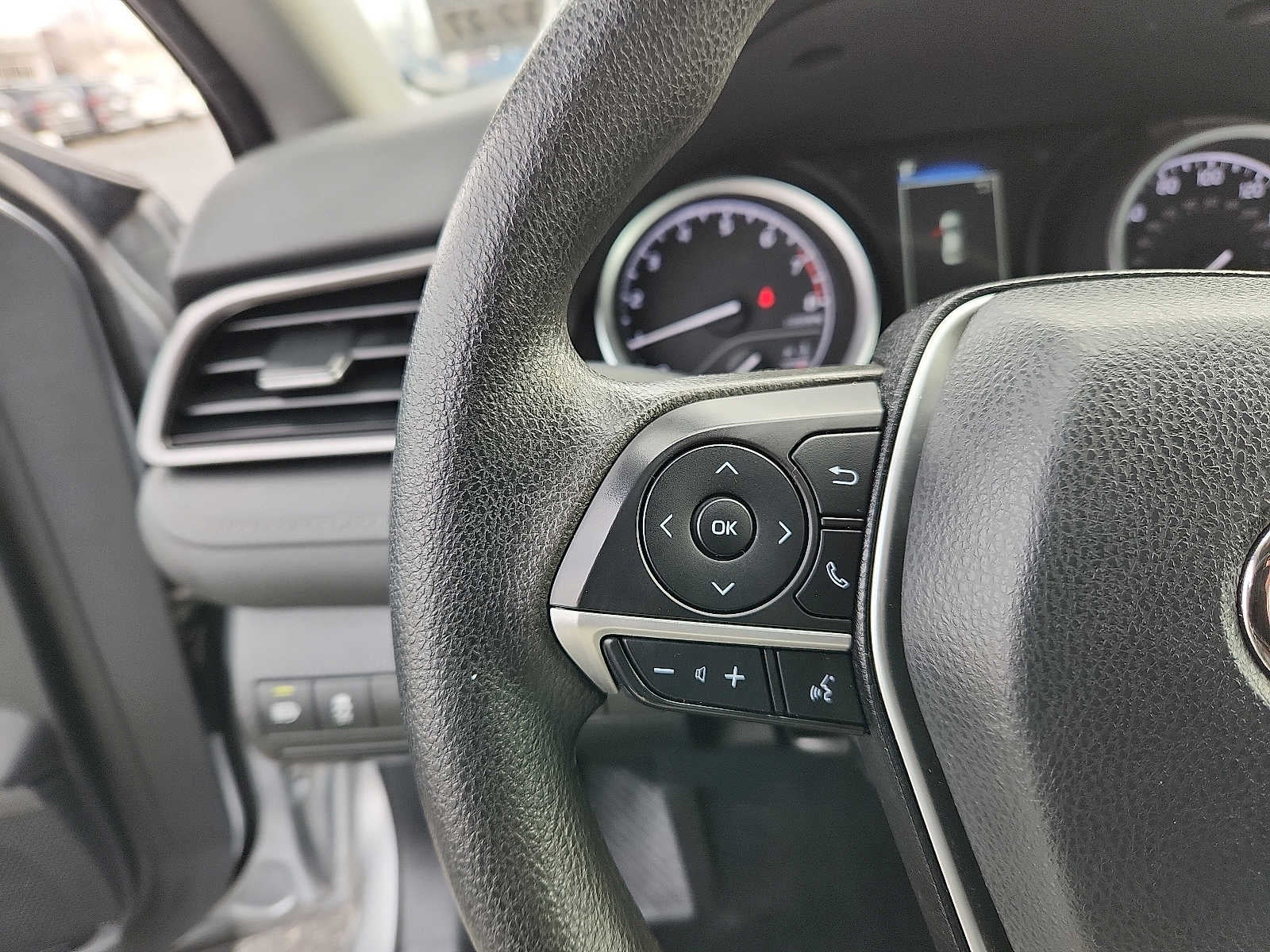 2022 Toyota Camry LE Auto