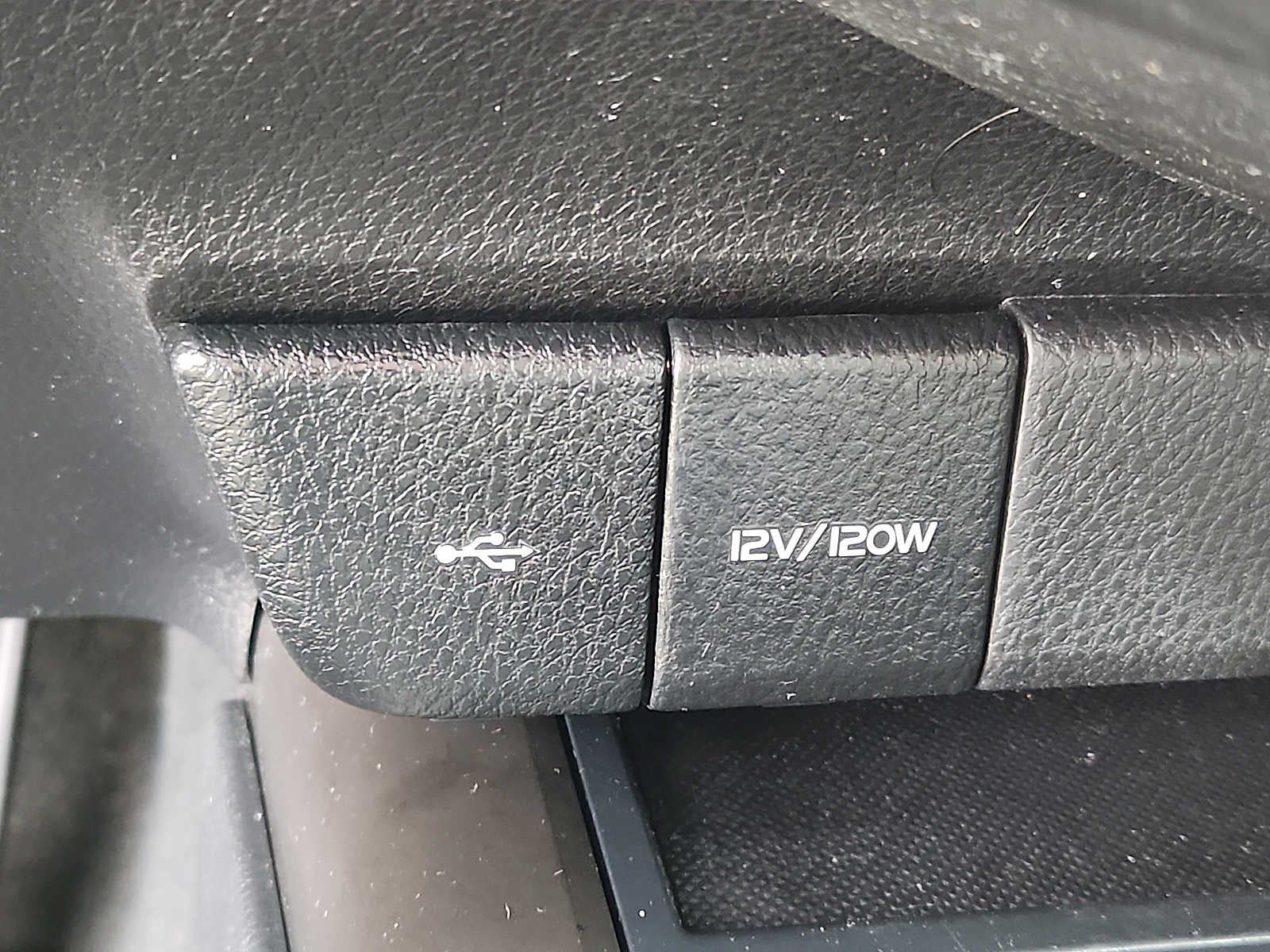 2022 Toyota Camry LE Auto