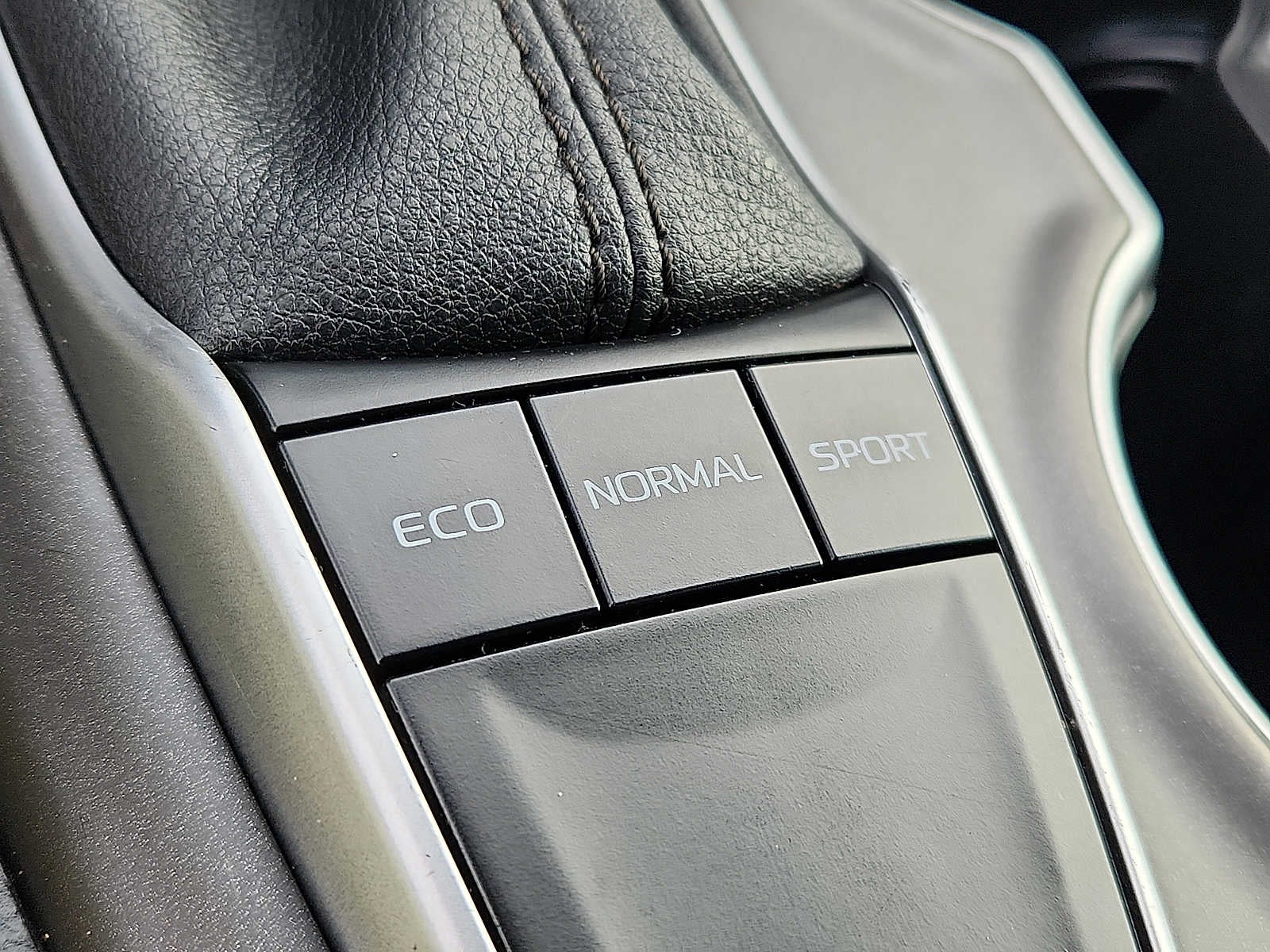 2022 Toyota Camry LE Auto