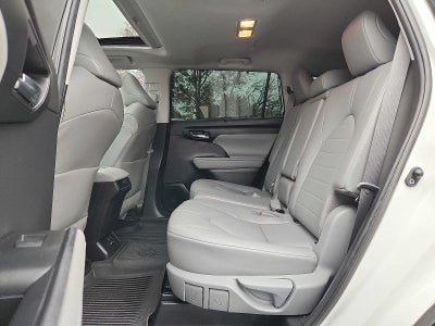 2022 Toyota Highlander XLE AWD