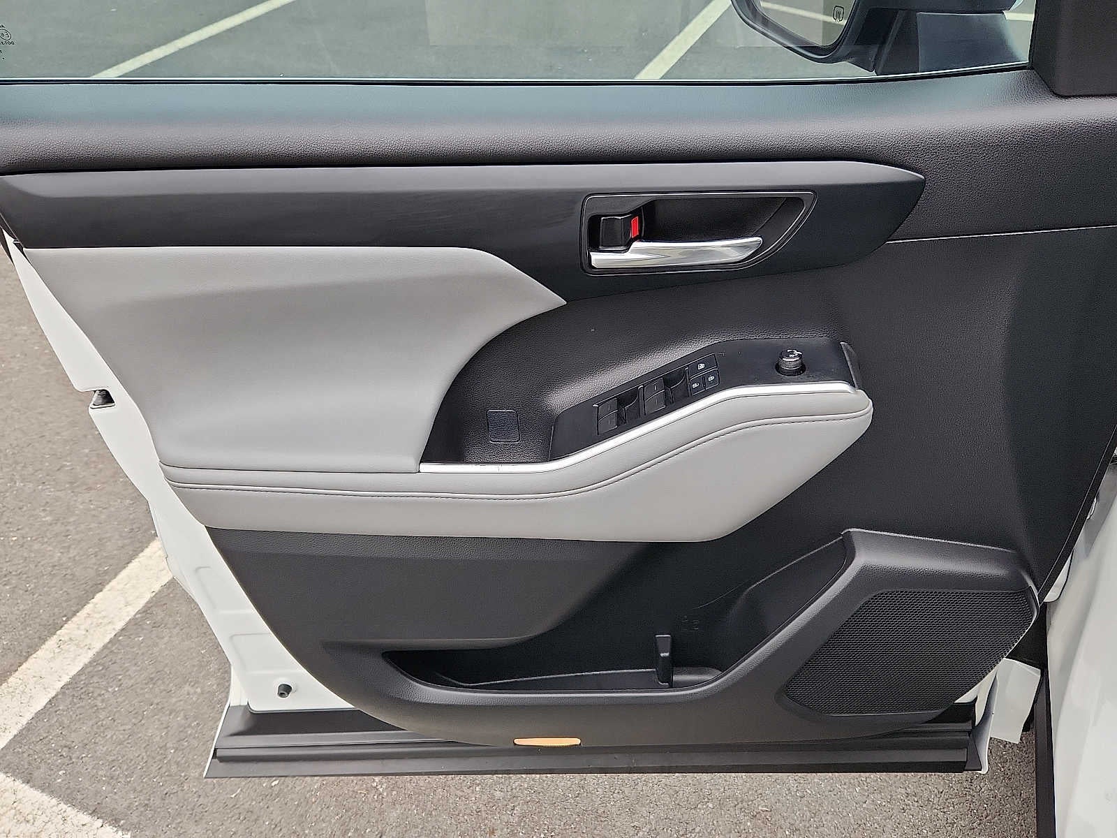 2022 Toyota Highlander XLE AWD