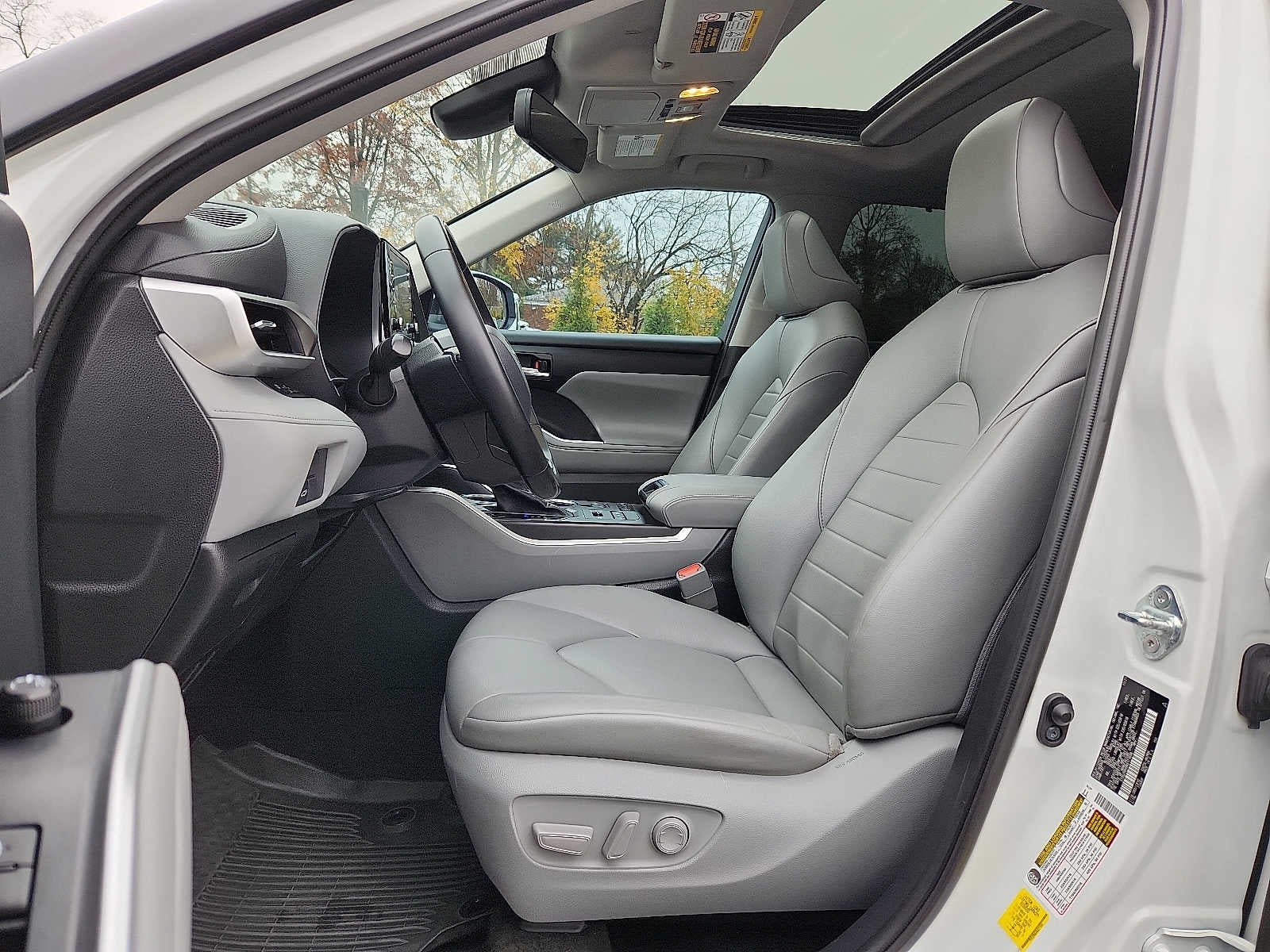 2022 Toyota Highlander XLE AWD