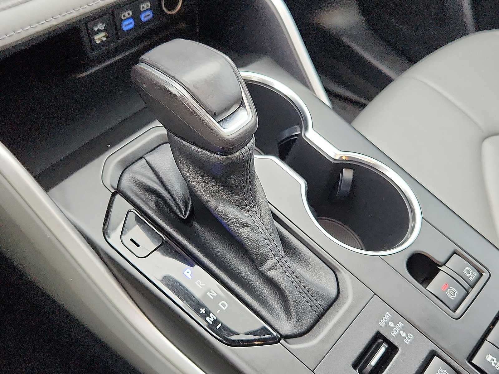 2022 Toyota Highlander XLE AWD